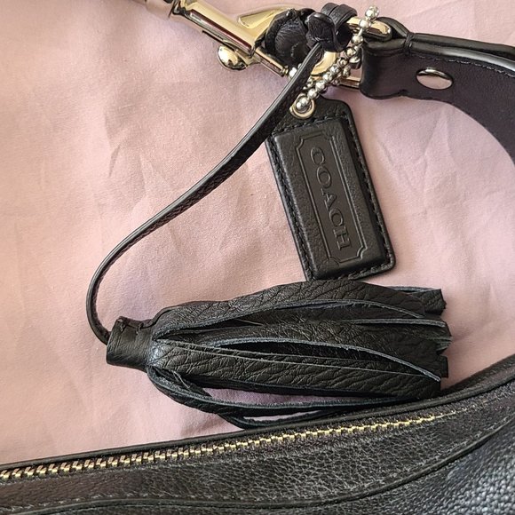 Coach Mid Size Black Shoulder Bag - Picture 5 of 10